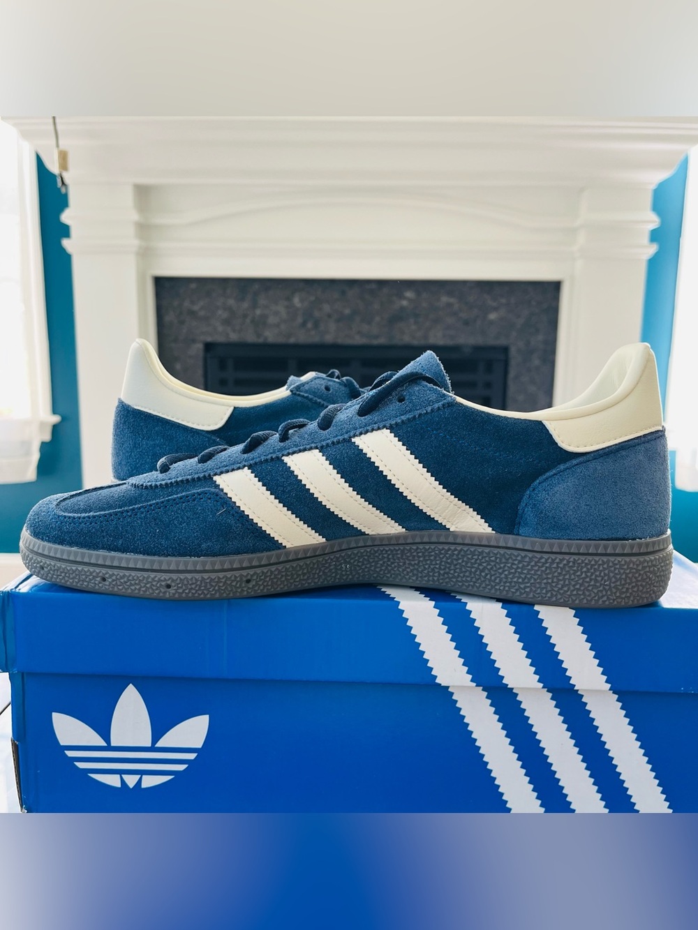 adidas Handball Spezial Men's Suede Low Top Sneakers Night Indigo IF7087 - Picture 2 of 8